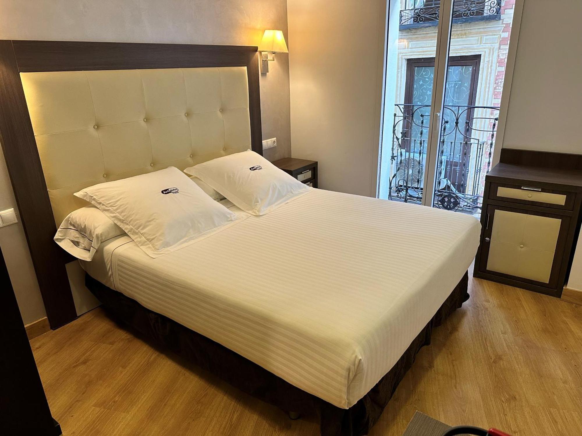 Antidoto Rooms Zocodover Check-In On Line Toledo Buitenkant foto